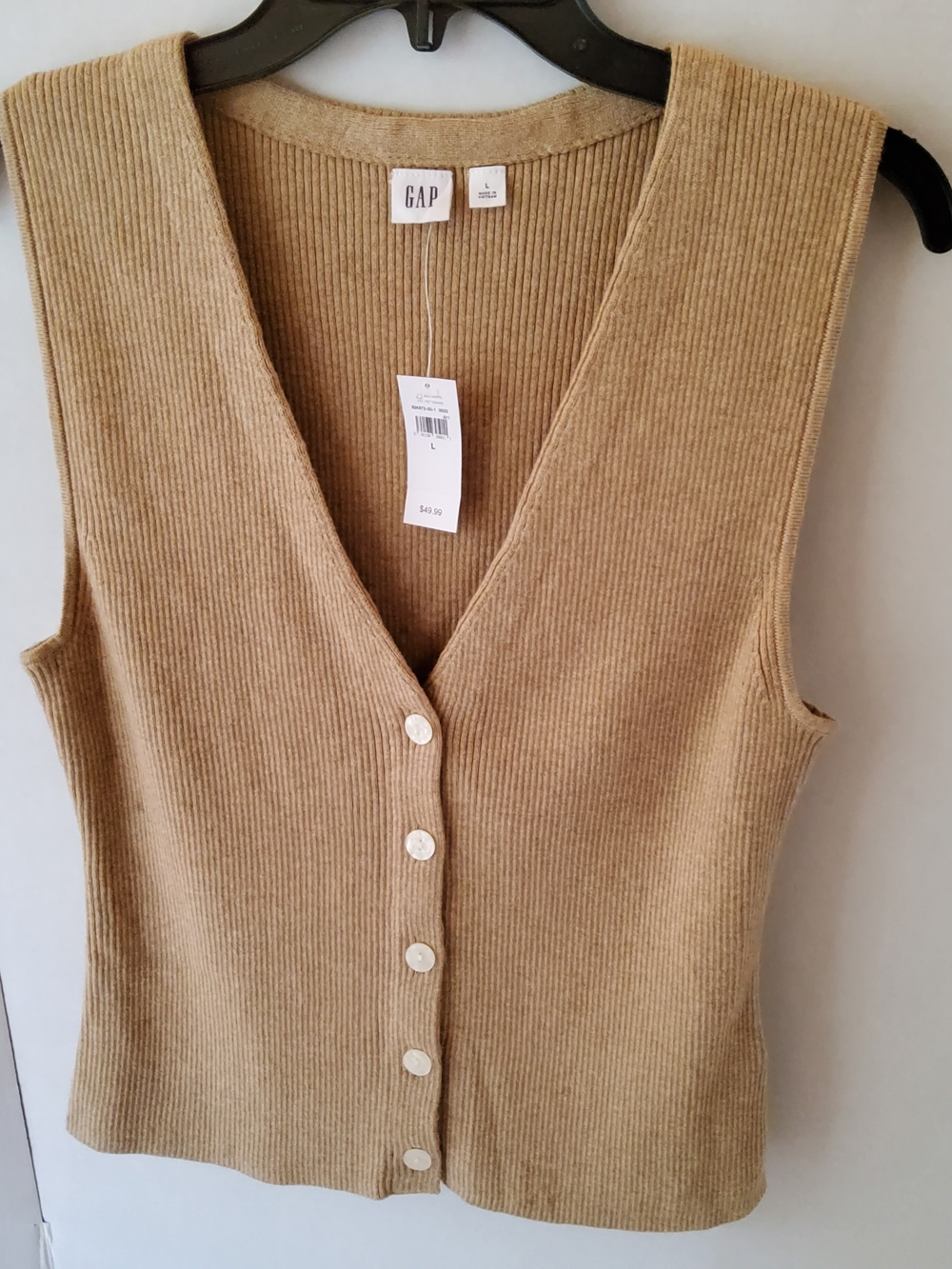 GAP Ribbed V-Neck Button Tank Top in Beige